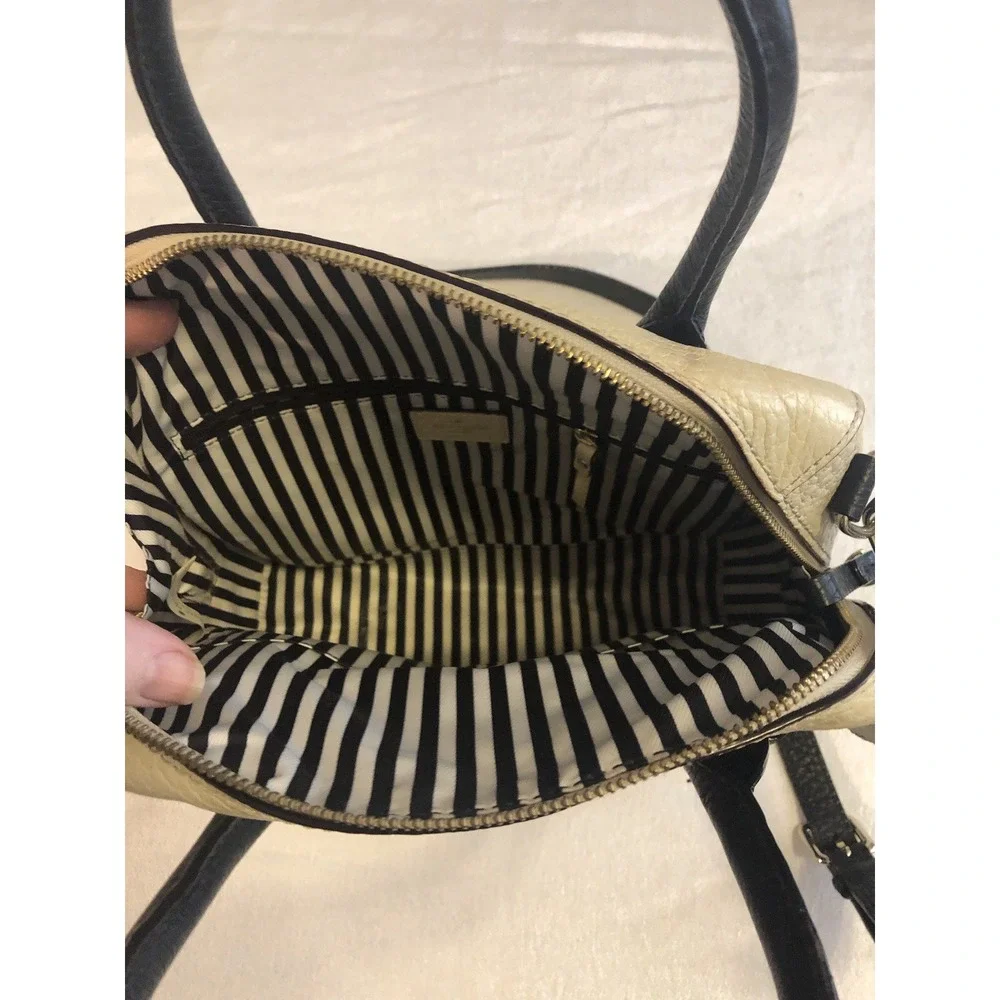 Kate Spade Crossbody/Hand Bag, Black & Tan W/ Dust bag.